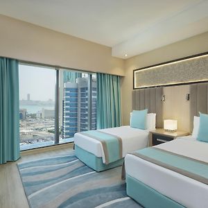 Wyndham Doha West Bay Hotel Exterior photo