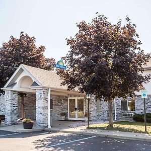 Days Inn By Wyndham Imlay City Exterior photo