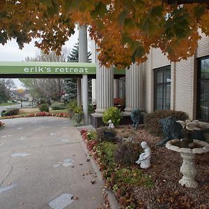 Erik'S Retreat Hotel Edina Exterior photo