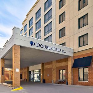 Doubletree By Hilton Davenport Hotel Exterior photo