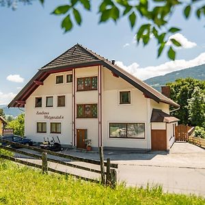 Landhaus Metzgerstubn Bed & Breakfast Sankt Martin  Exterior photo