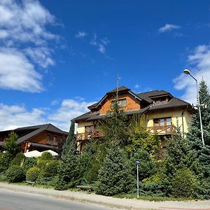 Apartments Hazovsky Dvur Roznov pod Radhostem Exterior photo