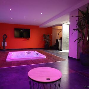 Ds Plaisir Love Room Avec Sauna, Jacuzzi A Nancy Exterior photo