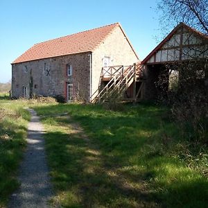 Le Chevalier Des Marettes Bed & Breakfast Airel Exterior photo