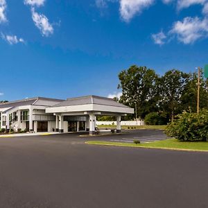 Quality Inn Emporia Exterior photo