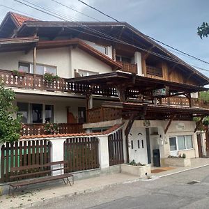 Family Hotel Zdravets Sofia Exterior photo