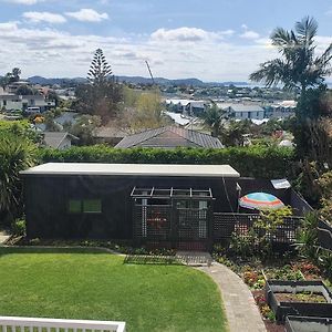 Red Beach Garden Cottage Exterior photo