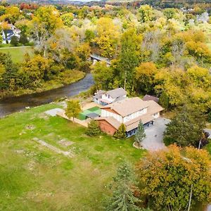 Amazing 5 Bedroom, Close To Batawa Ski Hill Frankford Exterior photo