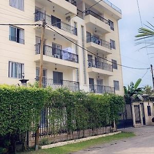 Armelle Sweet Home Douala Exterior photo