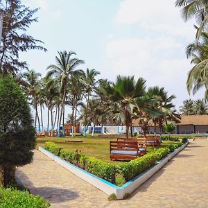 Hotel Riviera Ramatou Plage Lome Exterior photo