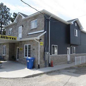 Travellers Motel Owen Sound Exterior photo