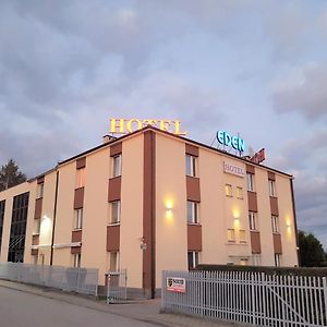 Hotel Eden Rzeszow Exterior photo