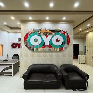 Super Oyo 144 Al Tawasi Furnished Apartments Salalah Exterior photo