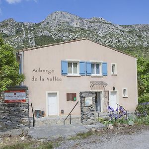 Auberge De La Vallee Bed & Breakfast Saint-Jean-de-Bueges Exterior photo