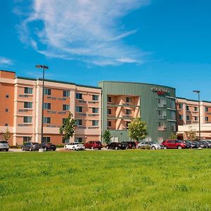 Courtyard Milwaukee Airport Hotel Exterior photo