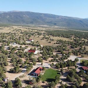 Ranchette Ponderosa - The Freemont #2 At Wind Walker Homestead Spring City Exterior photo