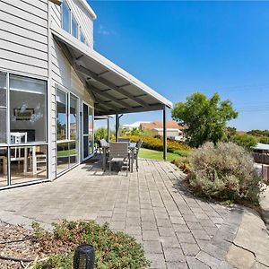 Seaview Residence By "Peppy Beach Retreats" - Two Houses In One With Soaring Ceilings Capel Exterior photo