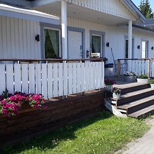 Badeland Gjestegard Hotel Raufoss Exterior photo