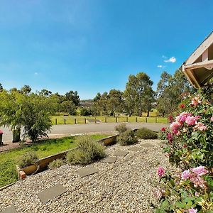 Parkside House By Goodlive Villa Craigieburn Exterior photo