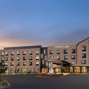 Courtyard By Marriott Petaluma Sonoma County Hotel Exterior photo