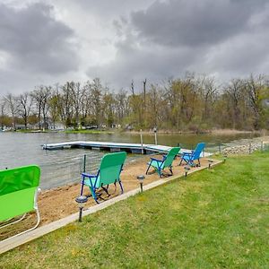 Osseo Cottage On Pleasant Lake With Dock And Views! Hillsdale Exterior photo