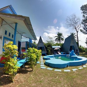 Tanjong Tinggi Cottage Sijuk Exterior photo