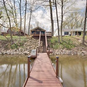 Waterfront Home On Lake Milton Dock, Hot Tub Exterior photo