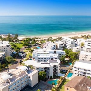 Modern 2Br Beachside Apartment - Kings Beach Caloundra Exterior photo