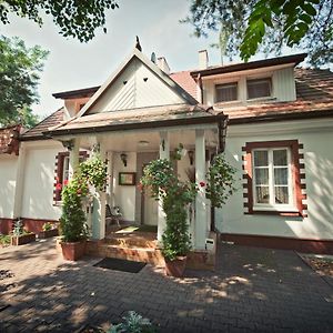 Dworek Pokoje Goscinne Olsztyn  Exterior photo