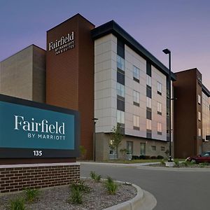 Fairfield Inn & Suites By Marriott Milwaukee Brookfield Exterior photo