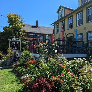 Historic 2 Cats Inn Bar Harbor Exterior photo