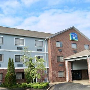 Magnolia Inn And Suites Olive Branch Exterior photo