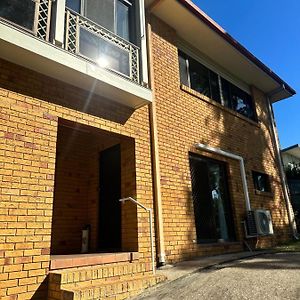 Cosy Holiday Entire Unit 1 Villa Caloundra West Exterior photo