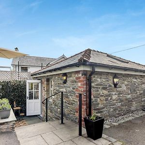 Y Nyth Villa Cerrig-y-Druidion Exterior photo