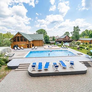 Sosnovii Bir Hotel Svityaz' Exterior photo