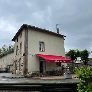 Cafe Du Lac Hotel Manthes Exterior photo