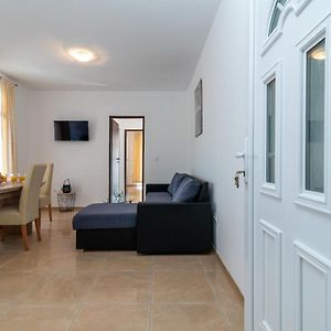 Apartman Markovic Apartment Trogir Exterior photo