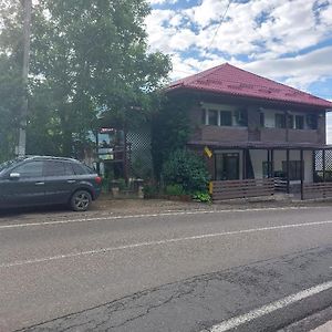 Montana Touring Hotel Nehoiu Exterior photo