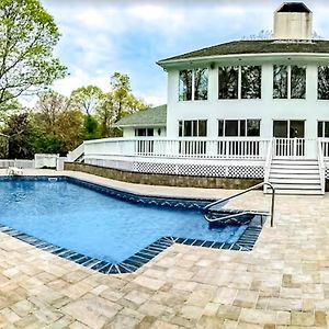 Tranquil Bays Estate Villa Hampton Bays Exterior photo