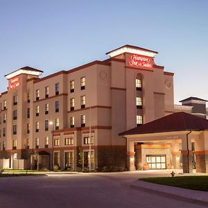 Hampton Inn & Suites West Des Moines Mill Civic Exterior photo