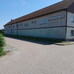 Sport & Freizeit Centrum Pension Hotel Heudeber Exterior photo