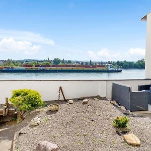 Tiny Apartment With Spacious Terrace On The Rhine Neuwied Exterior photo