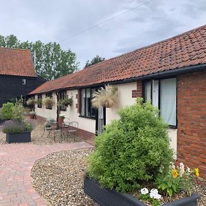 Bluebell Barn Bed & Breakfast Banham Exterior photo