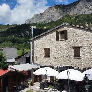 Auberge Lou Jas Hotel Soleilhas Exterior photo