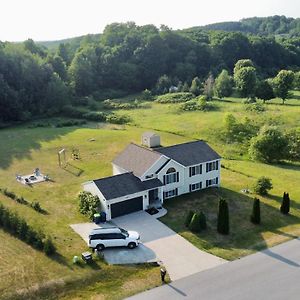 Dream Palace With Hot Tub-Game Room-Fire Pit-5Br-3Ba Traverse City Exterior photo