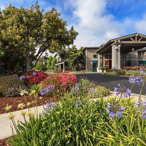 Holiday Inn Express & Suites Carpinteria, An Ihg Hotel Exterior photo