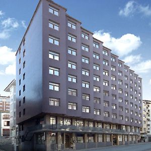 Hotel Unzaga Plaza Eibar Exterior photo