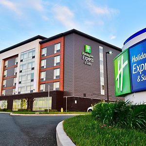 Holiday Inn Express & Suites St. John'S Airport, An Ihg Hotel Exterior photo