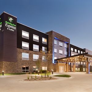 Holiday Inn Express & Suites - West Des Moines - Jordan Creek, An Ihg Hotel Exterior photo