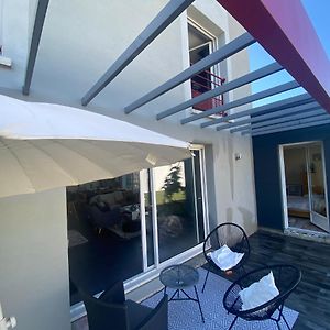 Chambre Avec Salle De Bain Privee Dans Maison Apartment Bourges Exterior photo